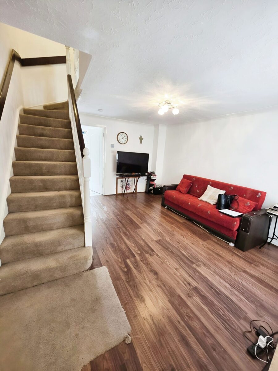 2 Bed Terraced house NUTMEG CLOSE E16 4PG £410,000