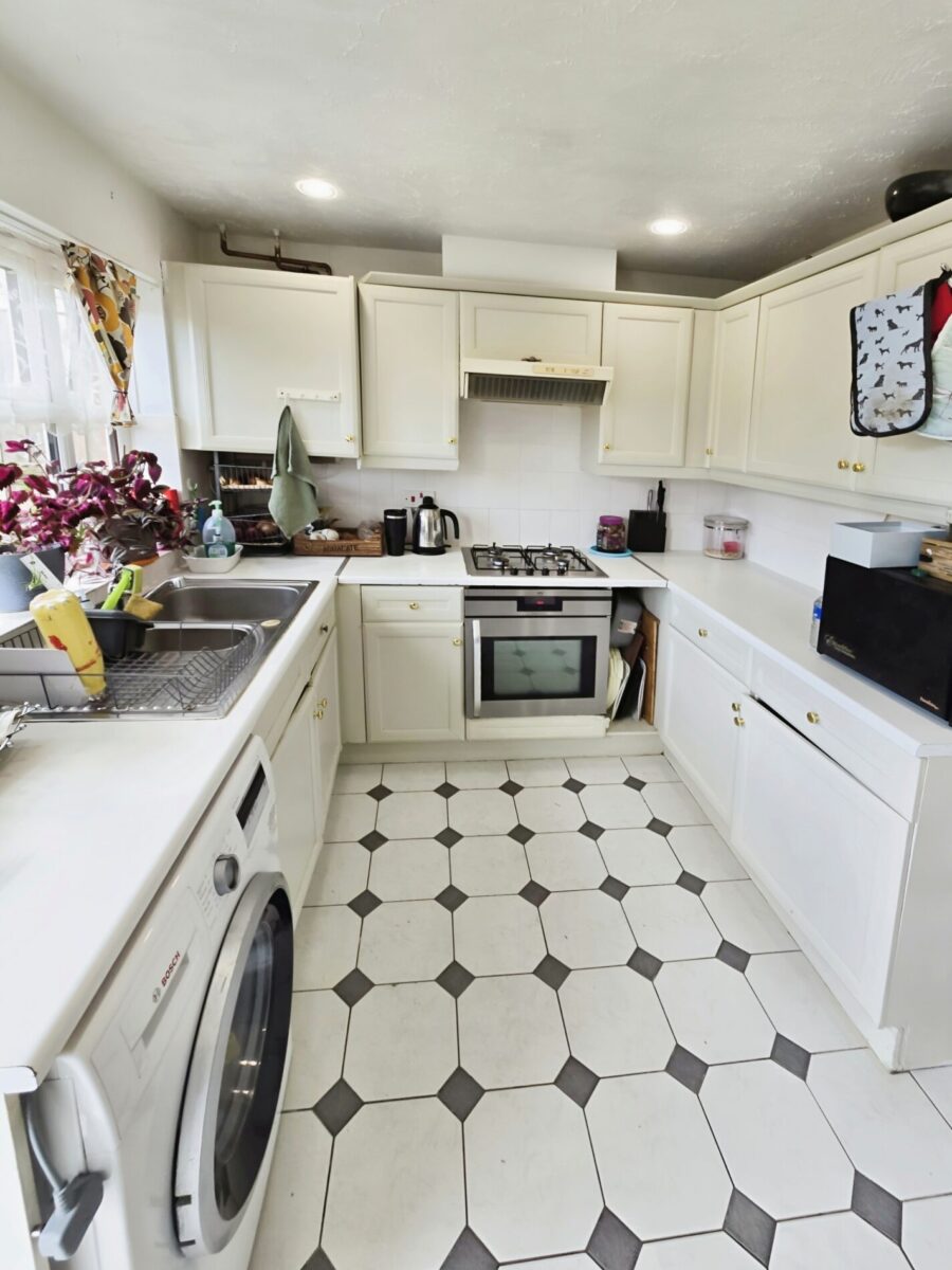 2 Bed Terraced house NUTMEG CLOSE E16 4PG £410,000