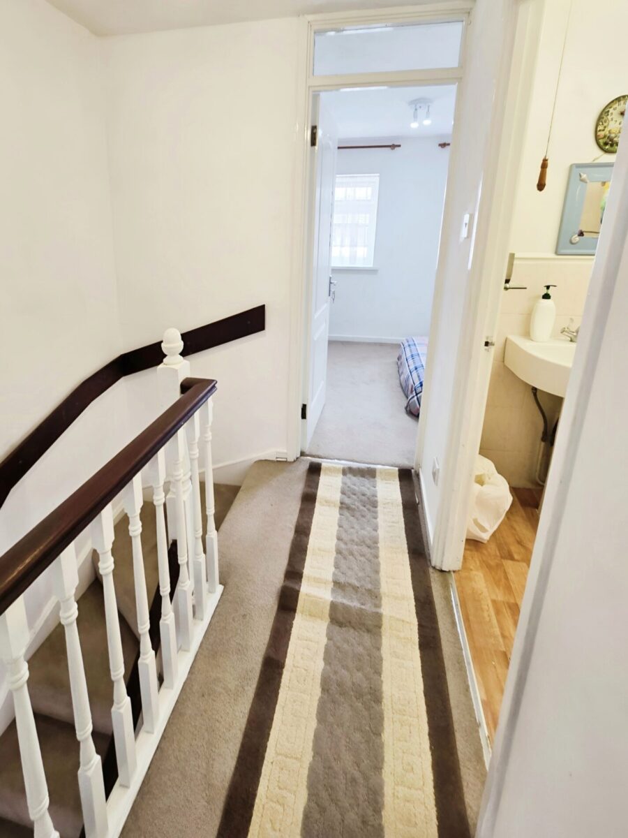2 Bed Terraced house NUTMEG CLOSE E16 4PG £410,000