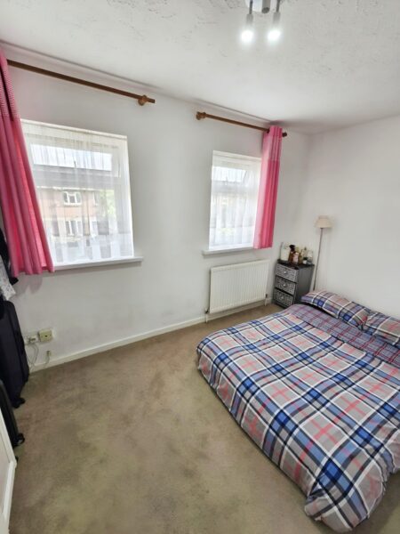 2 Bed Terraced house NUTMEG CLOSE E16 4PG £410,000