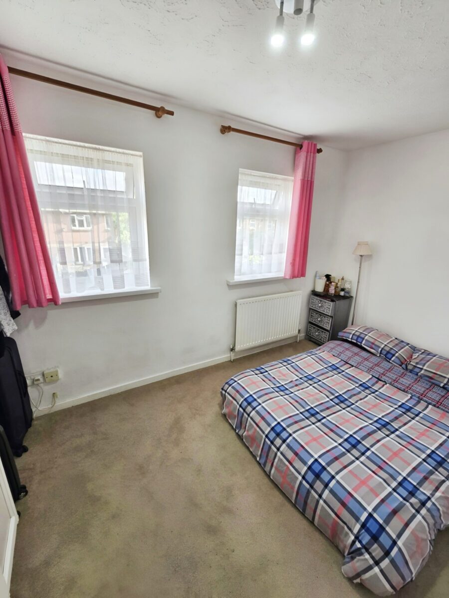 2 Bed Terraced house NUTMEG CLOSE E16 4PG £410,000