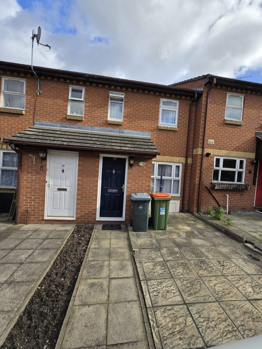 2 Bed Terraced house NUTMEG CLOSE E16 4PG £410,000