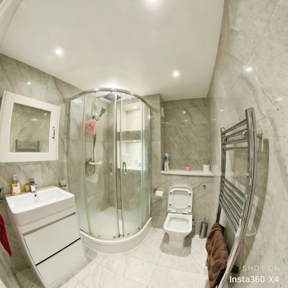 2 Bed Flat FOR SALE Blenheim Court