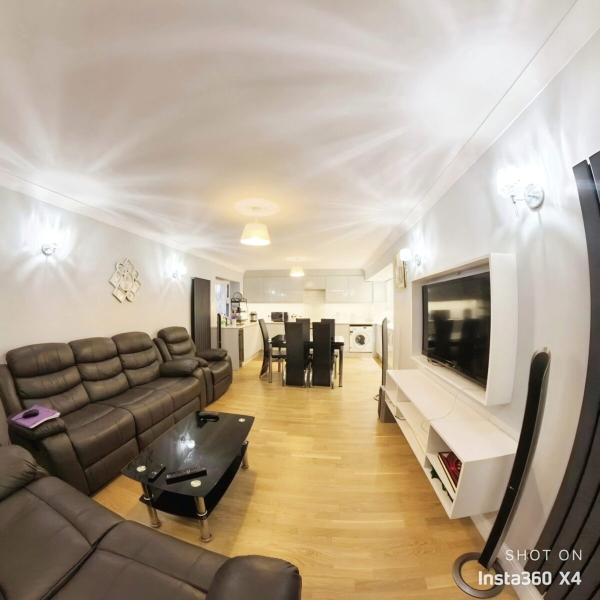 2 Bed Flat FOR SALE Blenheim Court
