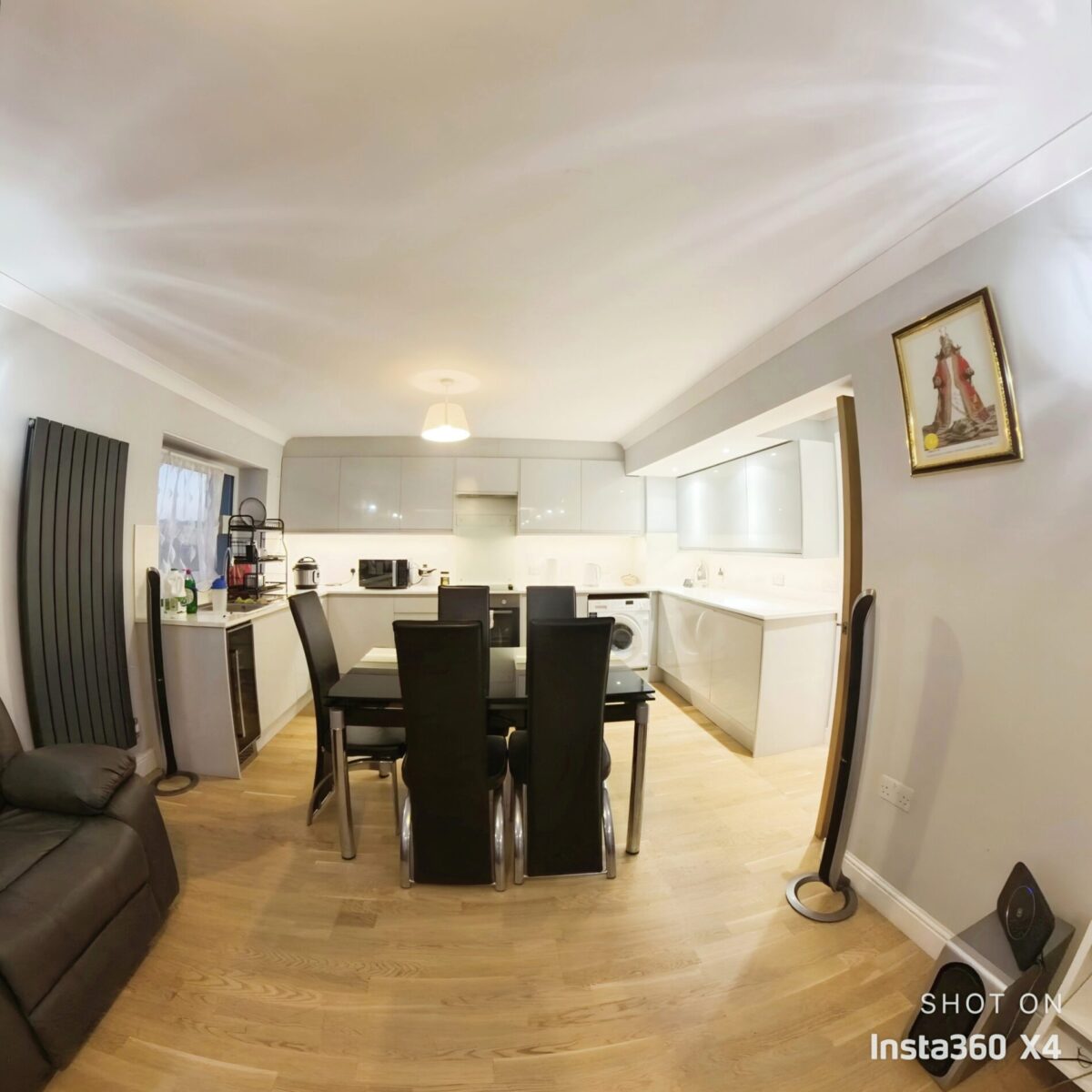 2 Bed Flat FOR SALE Blenheim Court