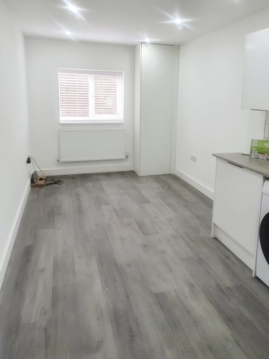 13 Unit Block Flats Are Available For Rent HP20
