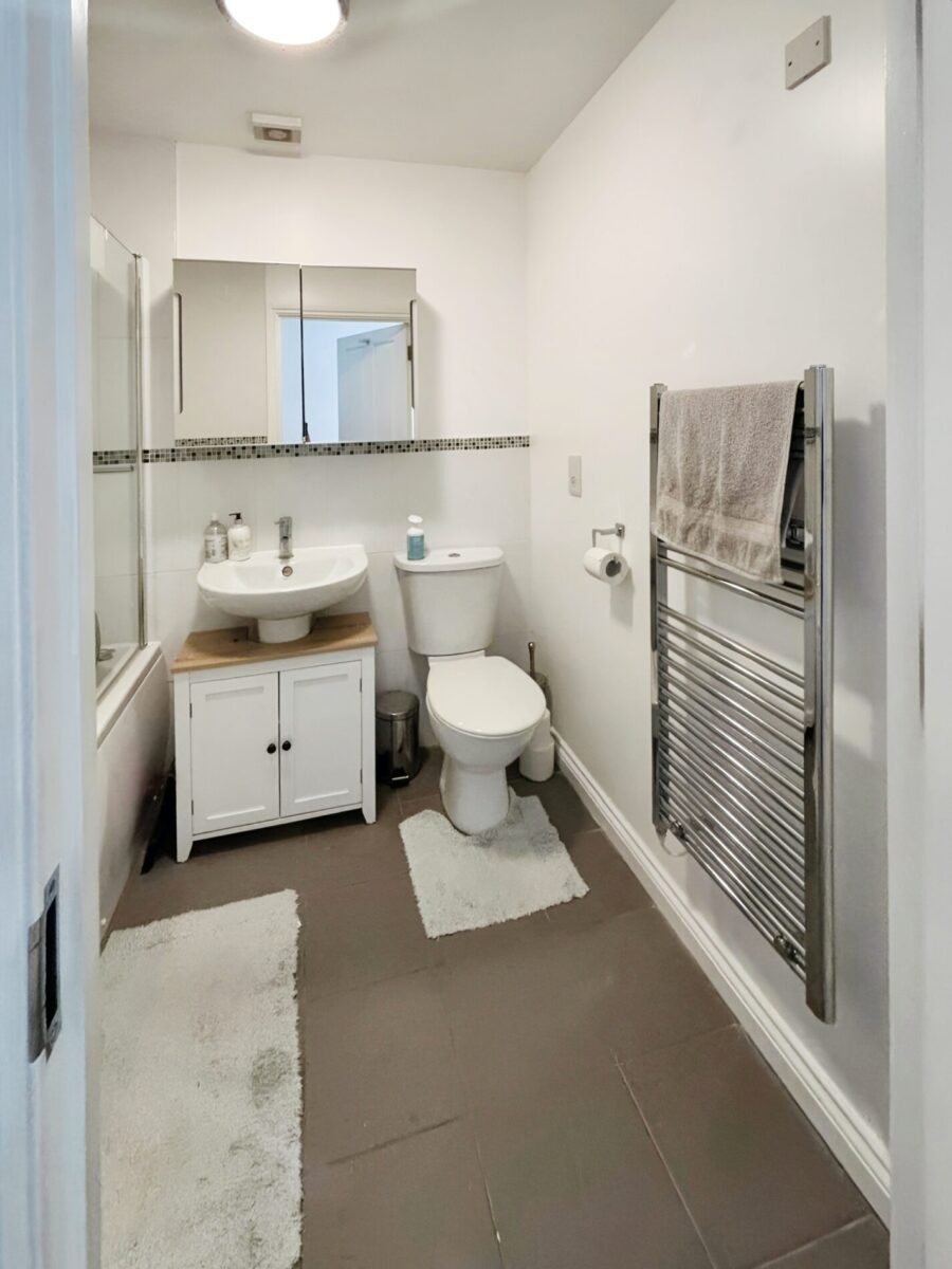 2 Bedrooms Apartment  RM18