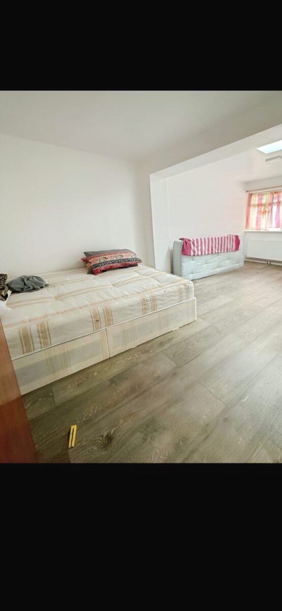 Spacious 4-Bedroom Terraced House to Let IG6