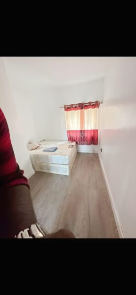 Spacious 4-Bedroom Terraced House to Let IG6