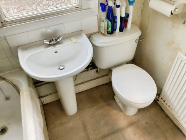 One-Bedroom First Floor Flat in Barking