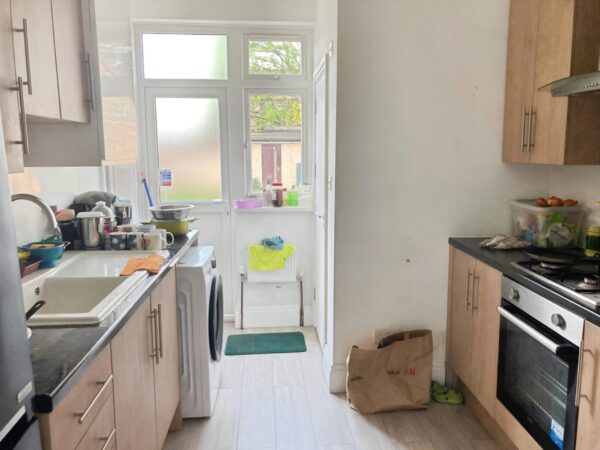 4-Bedroom House Barking, IG11