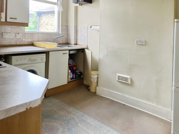 One-Bedroom First Floor Flat in Barking