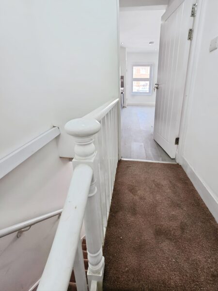 1 Bedroom Flat Available to Rent RM6