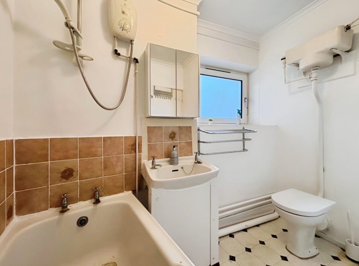 2 Bedroom Flat To Let Barking, IG11