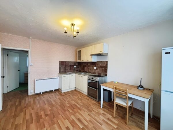 2 Bedroom Flat To Let Barking, IG11