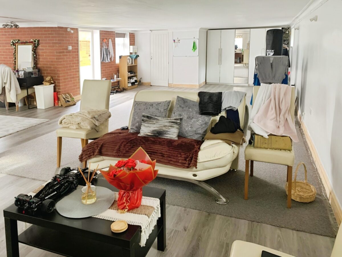 3 Bedroom House For Sale IG1