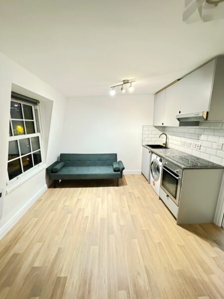 1-Bedroom Flat for Rent   E14