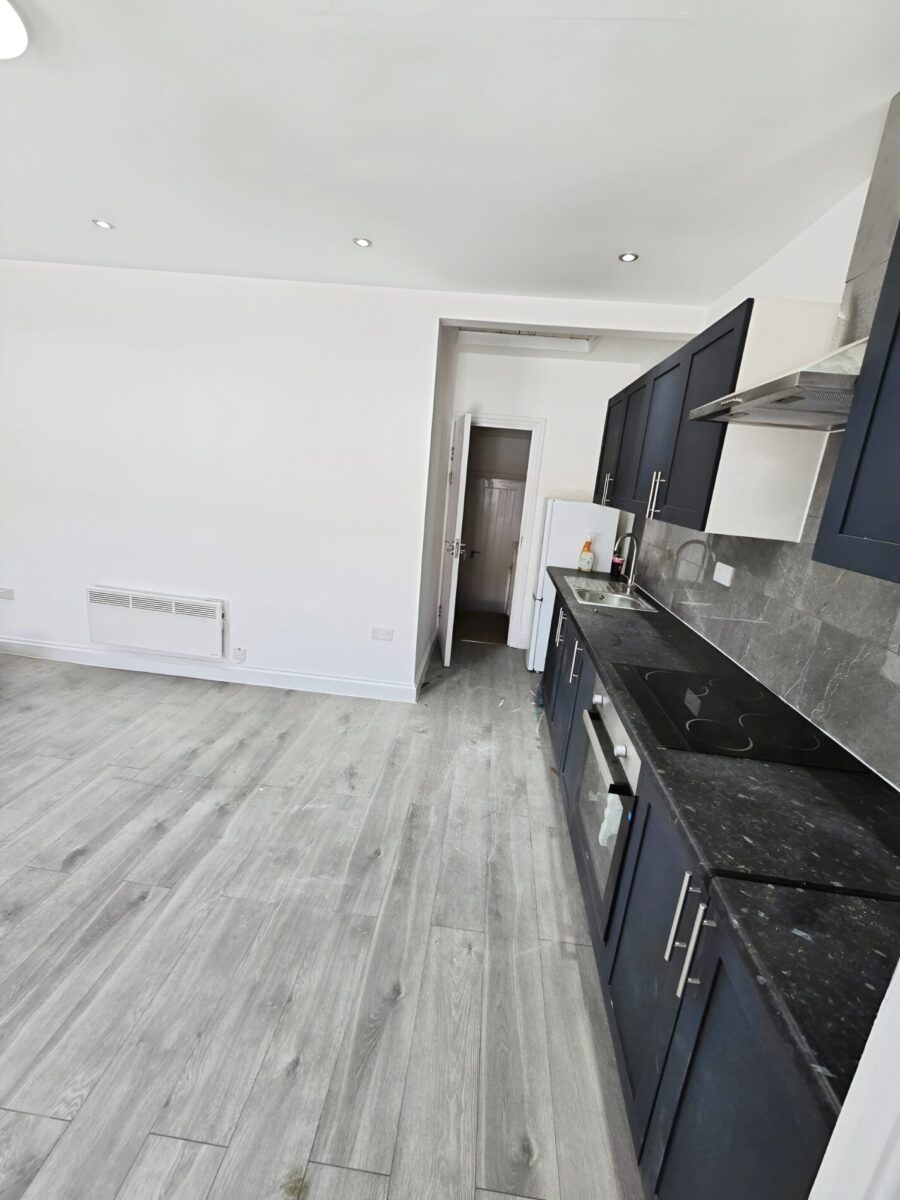 1 Bedroom Flat Available to Rent RM6