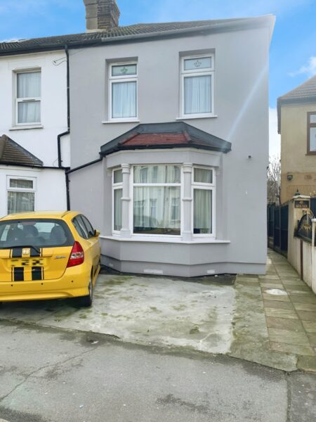 Spacious 3-Bedroom Semi-Detached Home, Ilford