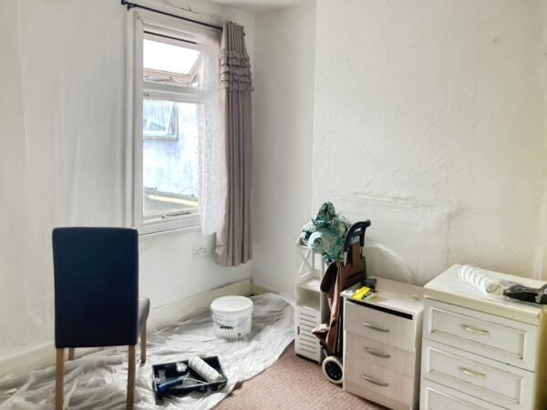One-Bedroom Flat Available to Rent, Plaistow