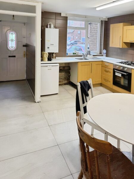 Battersea,  SW11 2LU