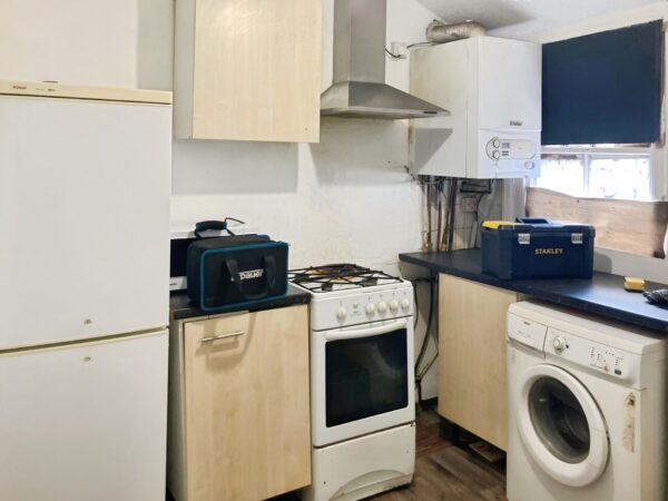 One-Bedroom Flat Available to Rent, Plaistow
