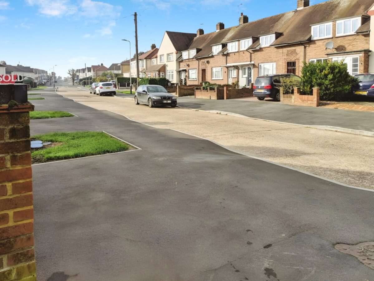 Collier Row, Romford RM5