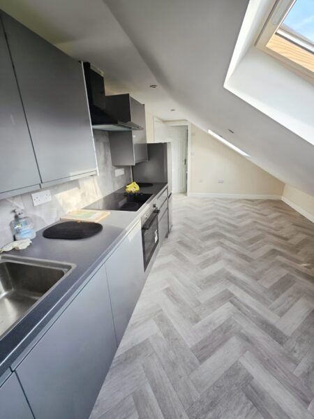 2-Bedroom Flat for Rent – Ilford, IG