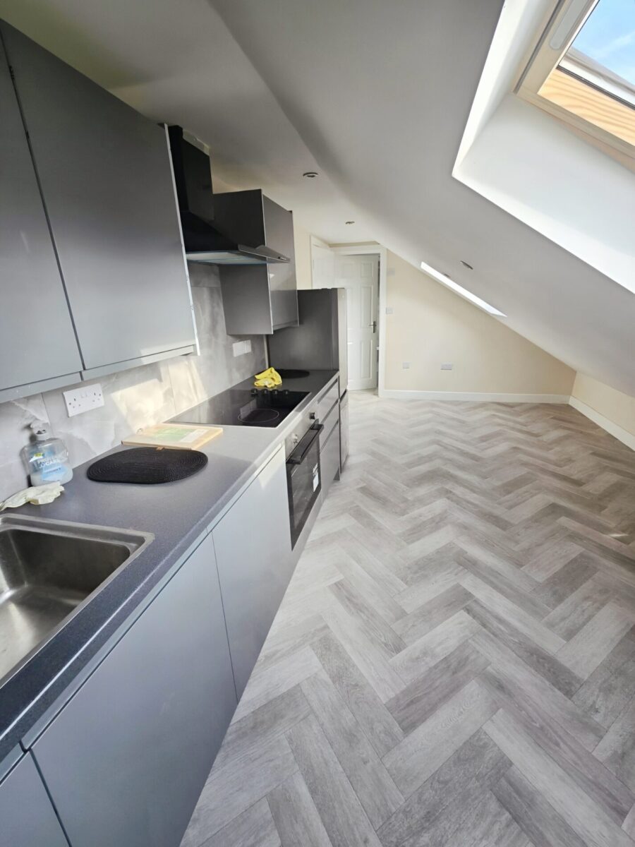 2-Bedroom Flat for Rent – Ilford, IG