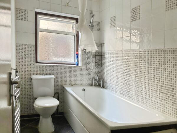 Three-Bedroom Ground Floor Flat, E7