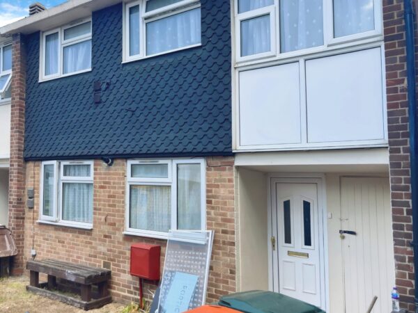 4-Bedroom Maisonette , E16