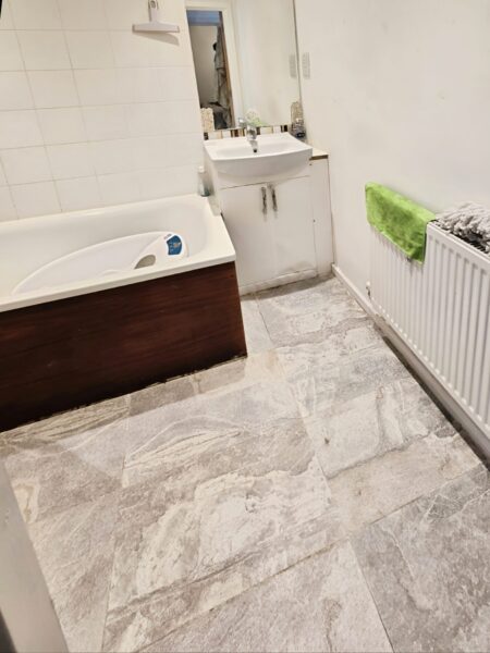 One-bedroom flat For Sale, Ilford, IG3