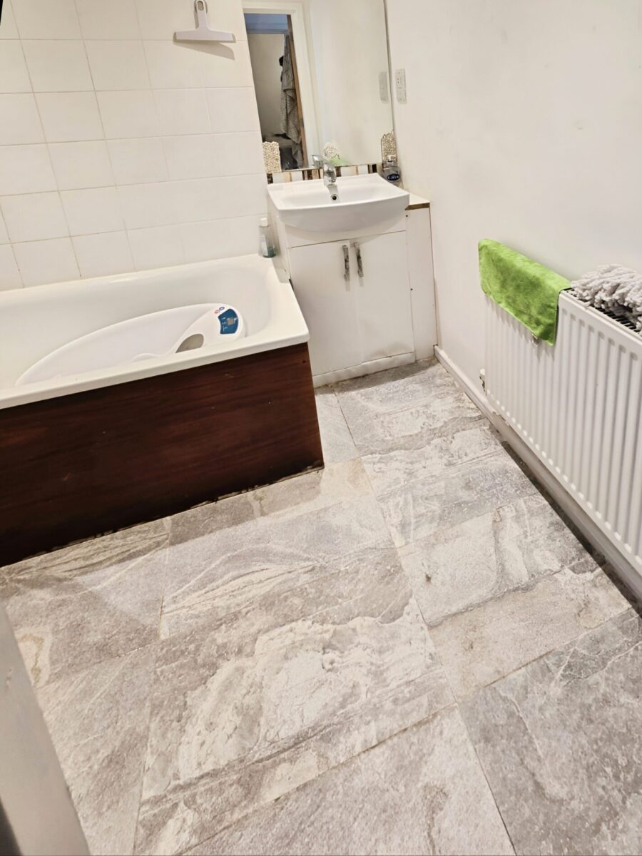 One-bedroom flat For Sale, Ilford, IG3