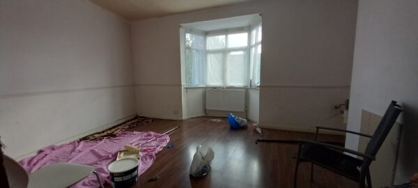 Shop with Flat For Sale, Dagenham, RM8