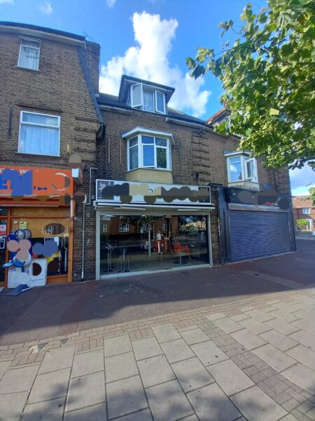 Shop with Flat For Sale, Dagenham, RM8