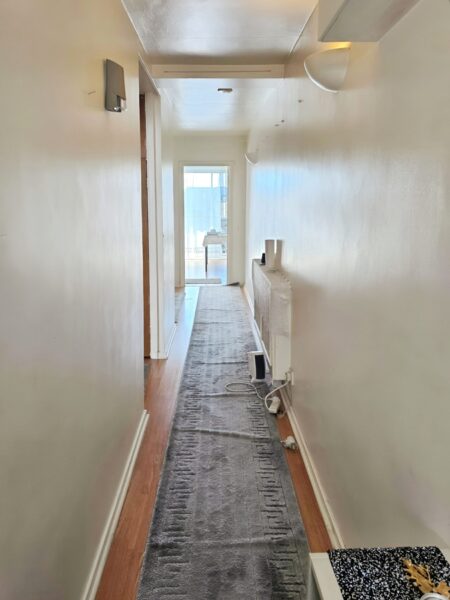 One-Bedroom Flat, IG1