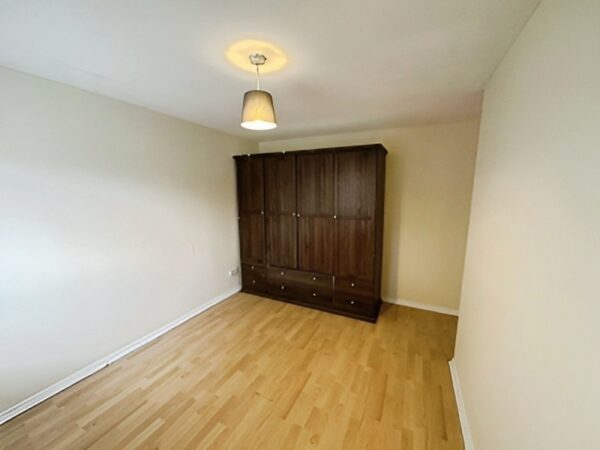 Two-Bedroom Flat, IG11