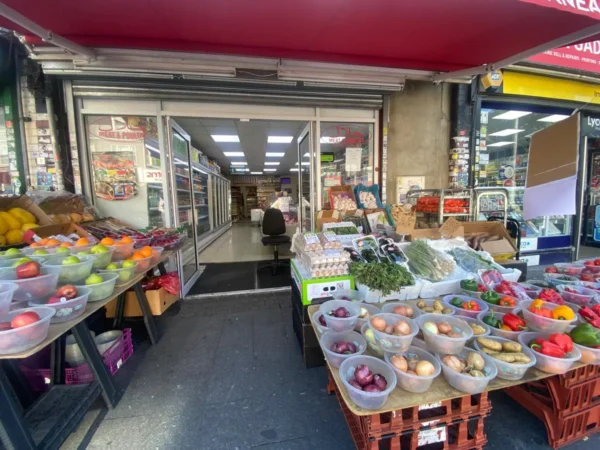 Butcher Shop with 2-Bedroom Flat, IG11