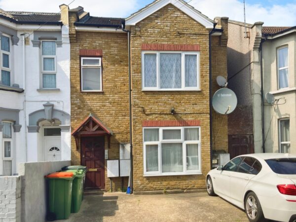 Three-Bedroom Ground Floor Flat, E7