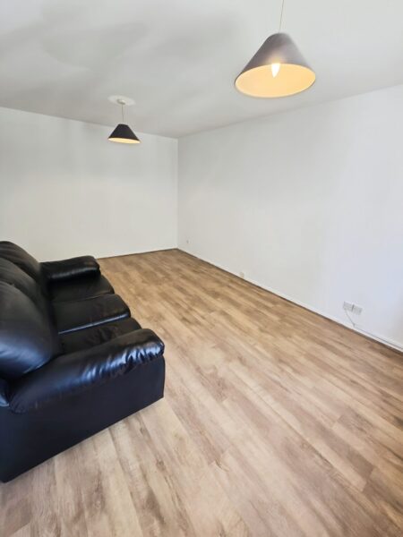 One-Bedroom Flat for Sale, IG11