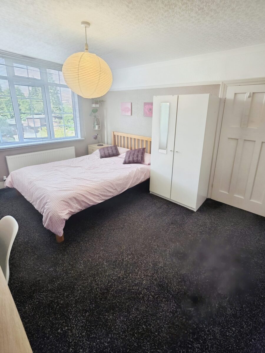 3-Bedroom House To Let, IG11