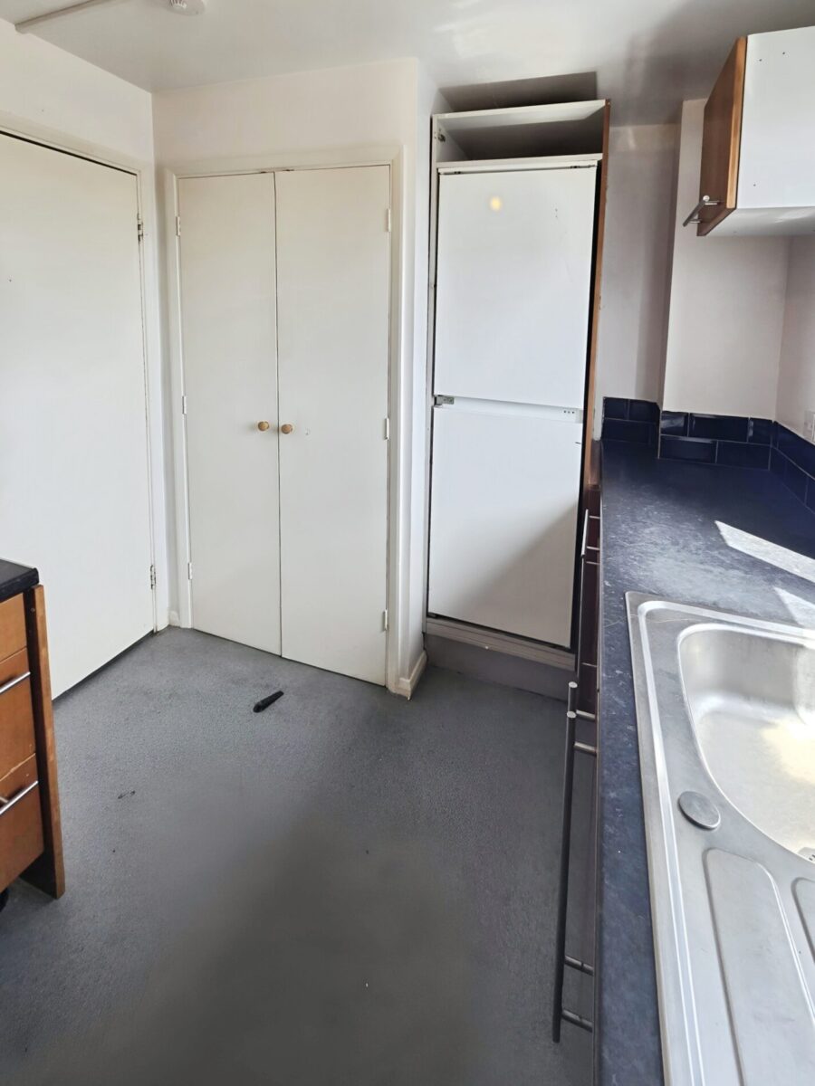 One-Bedroom Flat for Sale, IG11