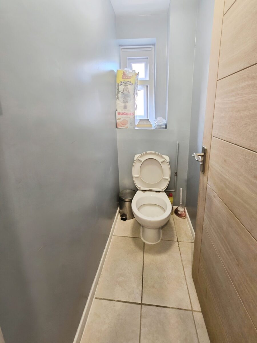 3-Bedroom Flat For Rent, IG11