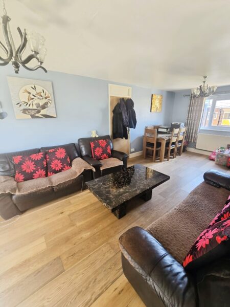 3-Bedroom Flat For Rent, IG11