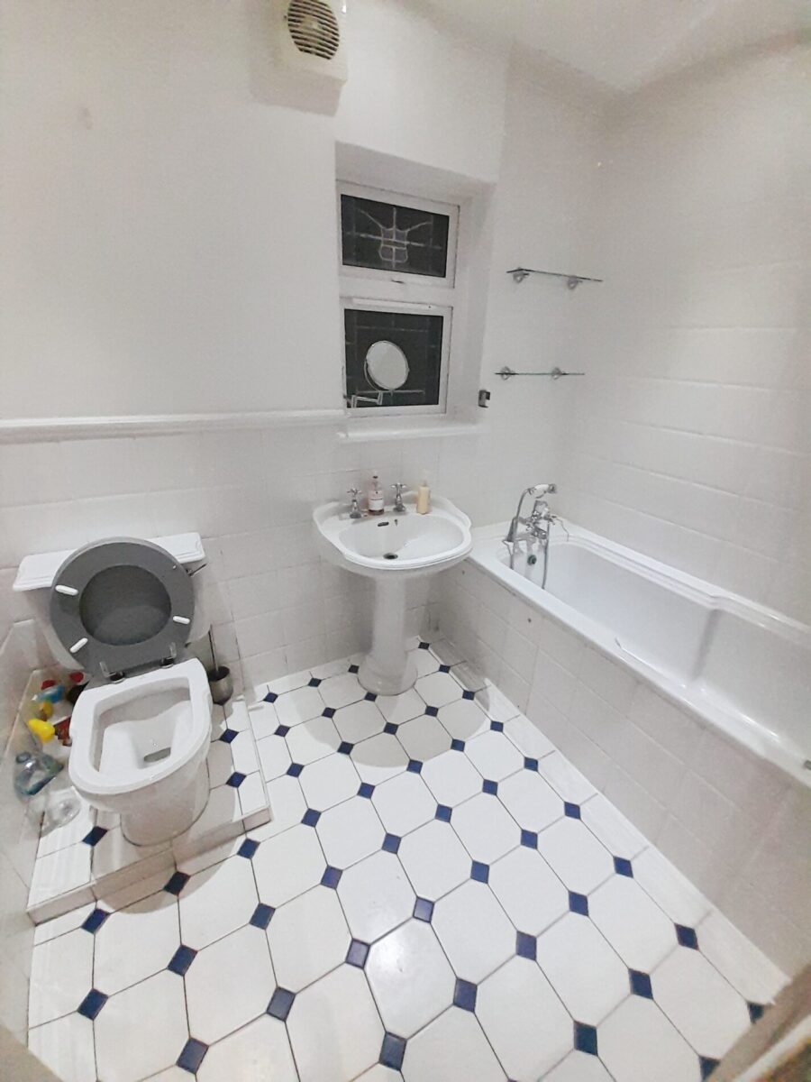 3 Bedroom House For Rent, IG6