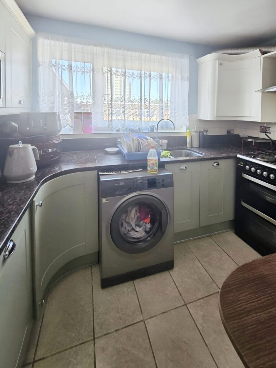 3-Bedroom Flat For Rent, IG11