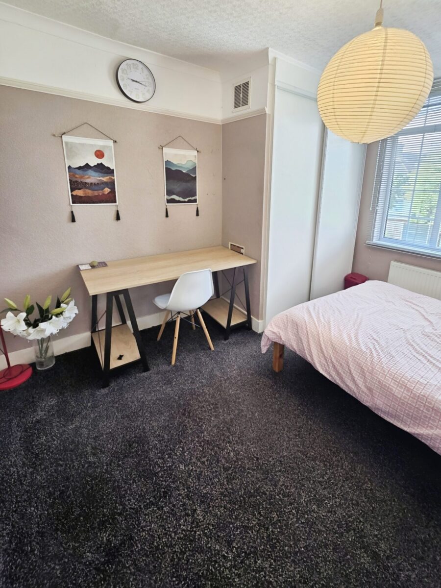 3-Bedroom House To Let, IG11