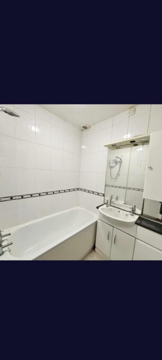Studio Flat in Aveley, RM15