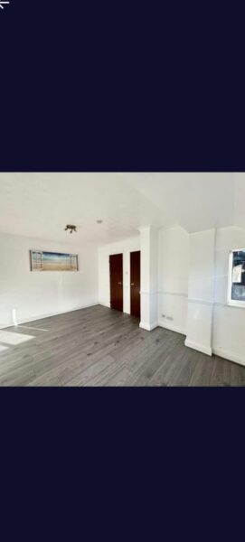 Studio Flat in Aveley, RM15