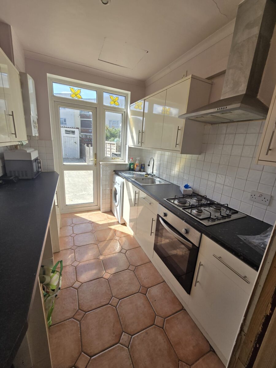 Spacious 4-5 Bedroom House For Rent, IG11